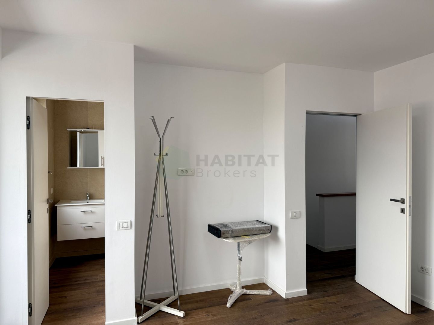 Vilă de închiriat în Tunari – 4 camere | curte proprie | disponibilă imediat - Poză 18