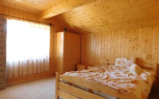 Casă de vacanta de vanzare, in Marisel, langa Cabana Motilor - Poză 15