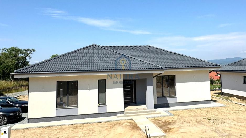 Casa de vanzare Satu Nou de Jos cu priveliste - zona retrasa - Poză 10