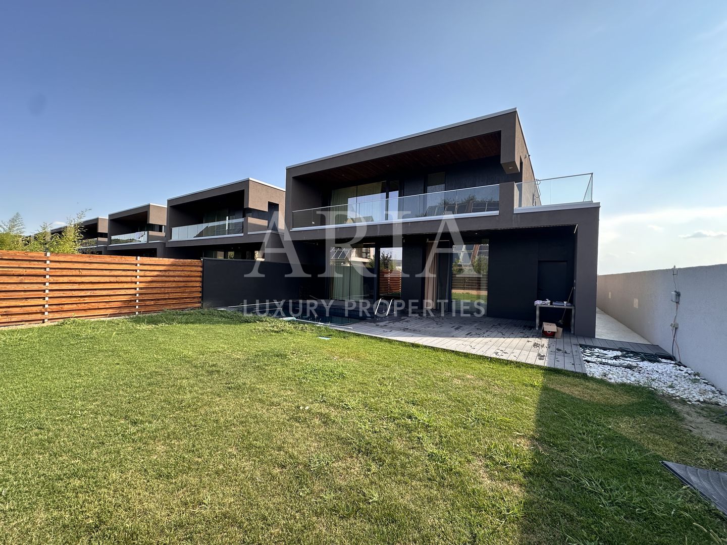 SMART VILLA - POOL - LUXURY GATED COMMUNITY - NEAR THE FOREST - Poză 23