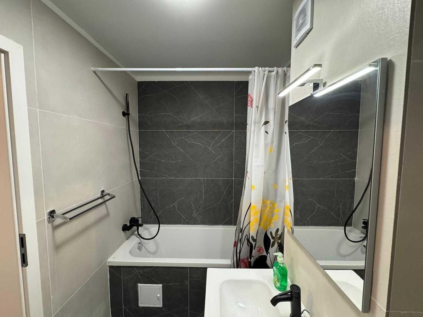 AP. 2 CAMERE SUN ROYAL VIEW, INCALZIRE PARDOSEALA, NOU, METROU 10 MIN - Poză 4