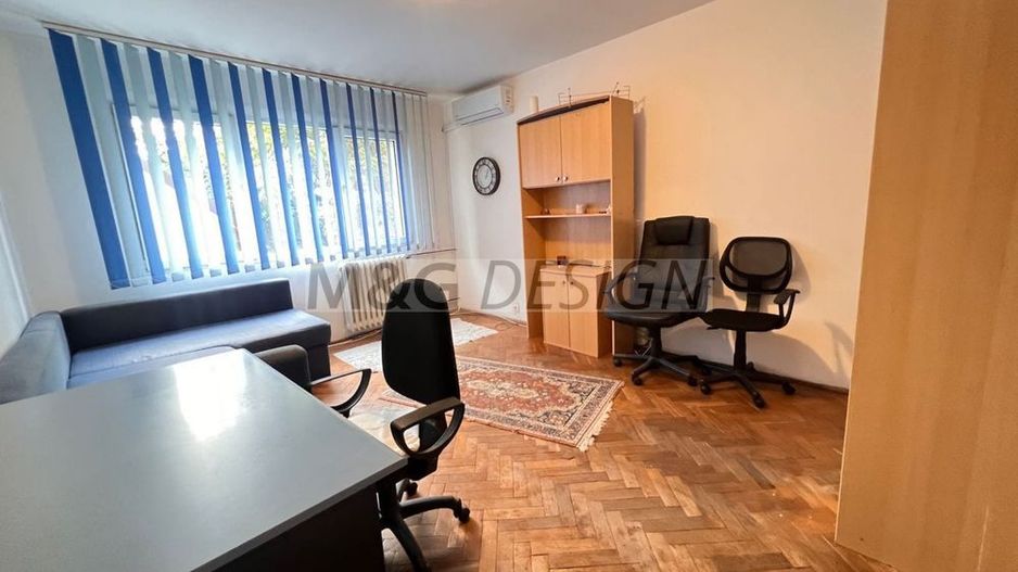 Garsonieră zona Complexul Studentesc  etaj 1 - Poză 1