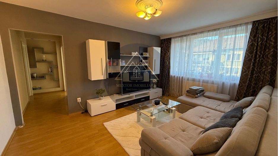 Apartament 3 camere, Medias - Poză 4