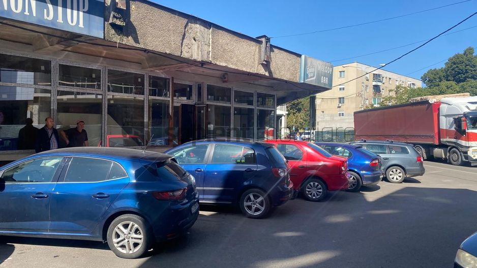 Sapient | Spațiu comercial central _ Piața Cetății - Poză 5