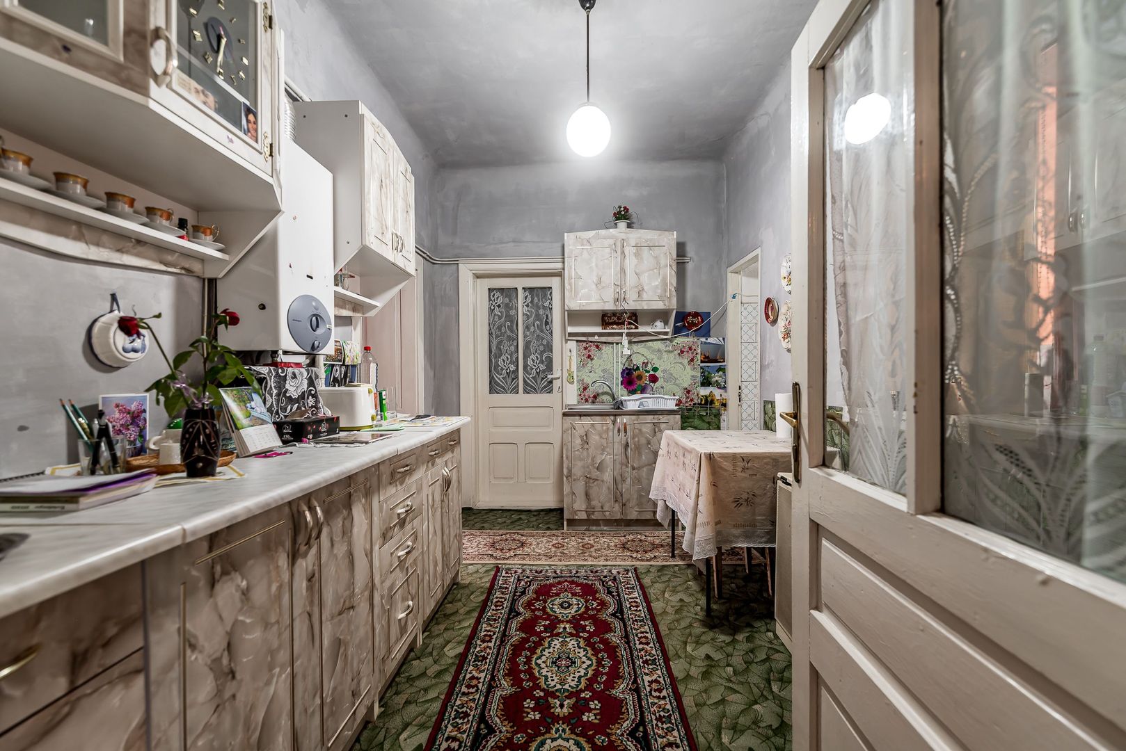 Casa 3 camere, bucatarie si baie, in zona centrala din Chisineu-Cris - Poză 13