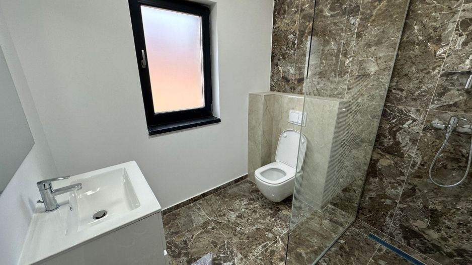 O oază de liniște și eleganță contemporană în inima Tunariului - Poză 12