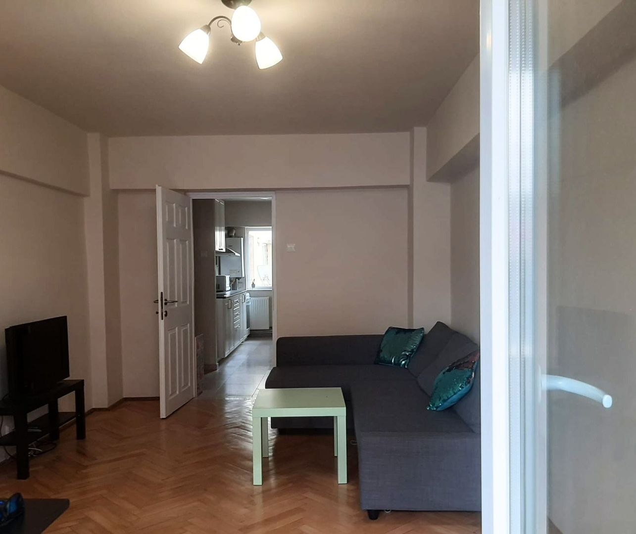 Vanzare 3 camere complet renovat zona pietonala Racadau - Poză 7