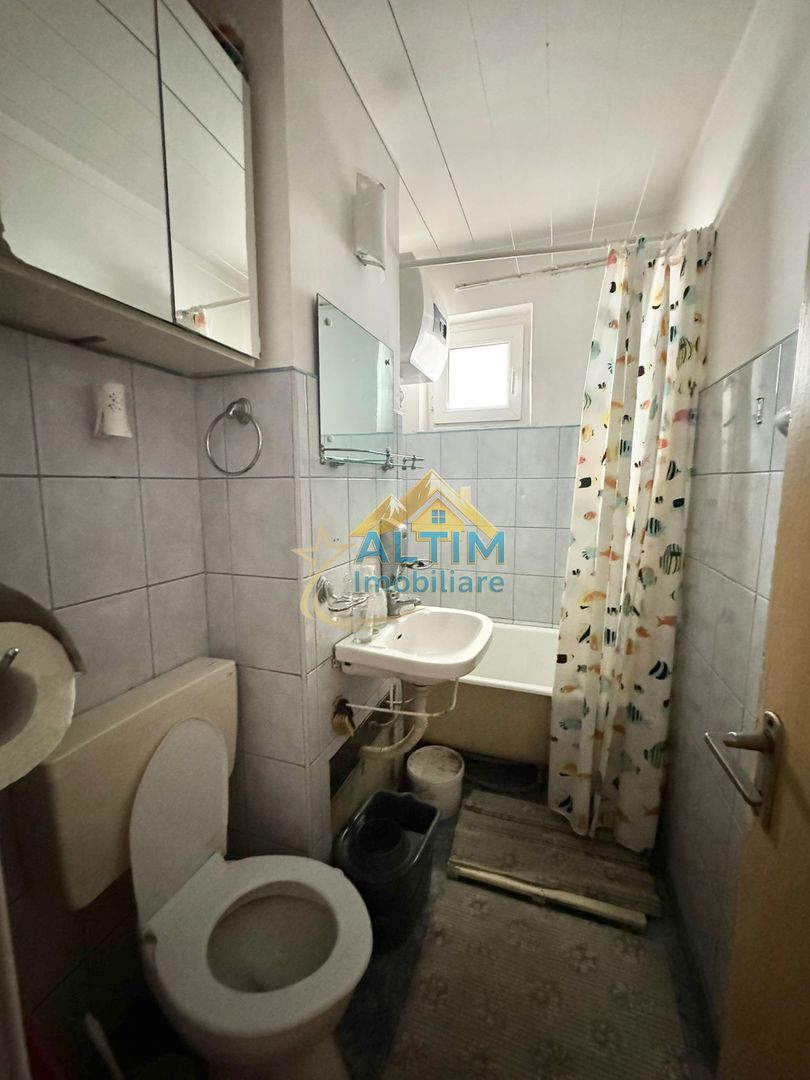 Apartament cu 3 camere, etaj intermediar, cartierul Astra - Poză 5