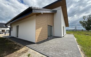 Casă pe un singur nivel INDEPENDENTĂ ENERGETIC - Cartier NOU - Poză 2