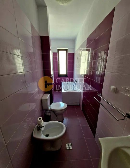 2 camere, etaj 1, parcare inclusă – Cartier Vișoianu - Poză 5
