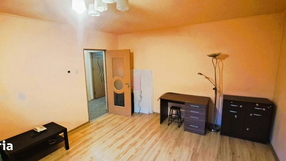 Ap.3 cam de inchiria | 73mp | Parter | bloc reabilitat | 13 Septembrie-Botorani - Poză 2