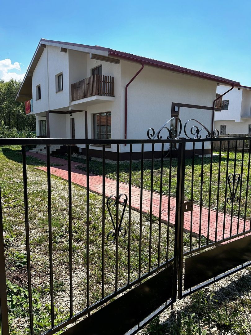 Casa tip duplex in Stupini - Poză 16