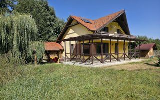 Casa de vacanta in inima padurii, 150 mp/utili, teren 1960 mp, Vulcan - Poză 4