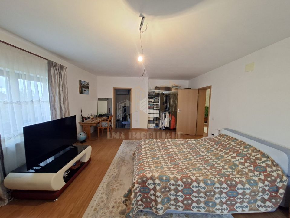 Casa individuala Tractoru zona Socec Brasov - Poză 30