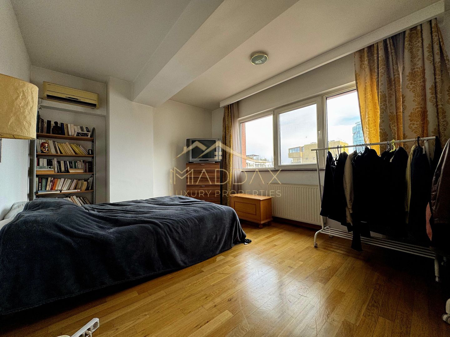 Apartament Elegant de Închiriat – 5 Camere/ 3 Băi, *Arcul de Triumf* - Poză 17