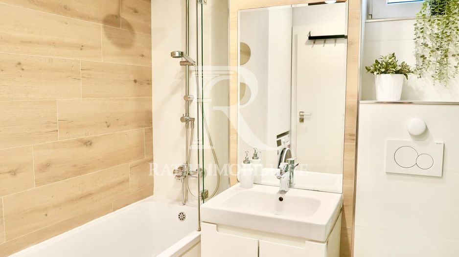 Apartament cu 3 camere | Vedere panoramică deosebită | Oradea - Poză 12