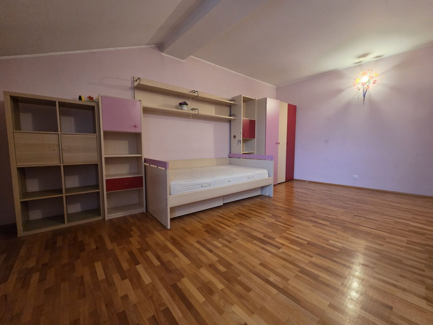 NOU! Vila deosebita, verdeata , intimitate , confort,  Parc Bazilescu - Poză 23