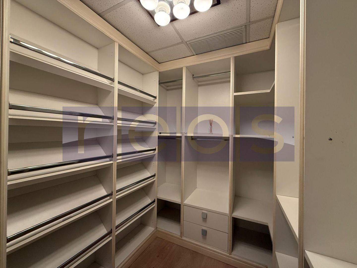 VANZARE PENTHOUSE DEOSEBIT 181MP | TERASA 280MP | MOBILAT - UTILAT LUX - Poză 15