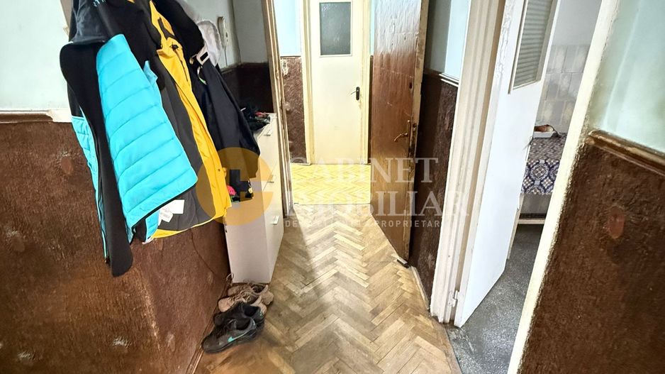4 Camere Decomandat  - Etaj 1 - Zona Galata/ Biserica Galbena - Poză 4