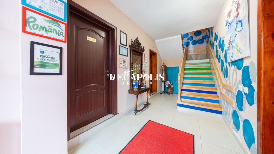 Pensiune de vânzare în Râșnov | 14 camere | 427 mp - Poză 5