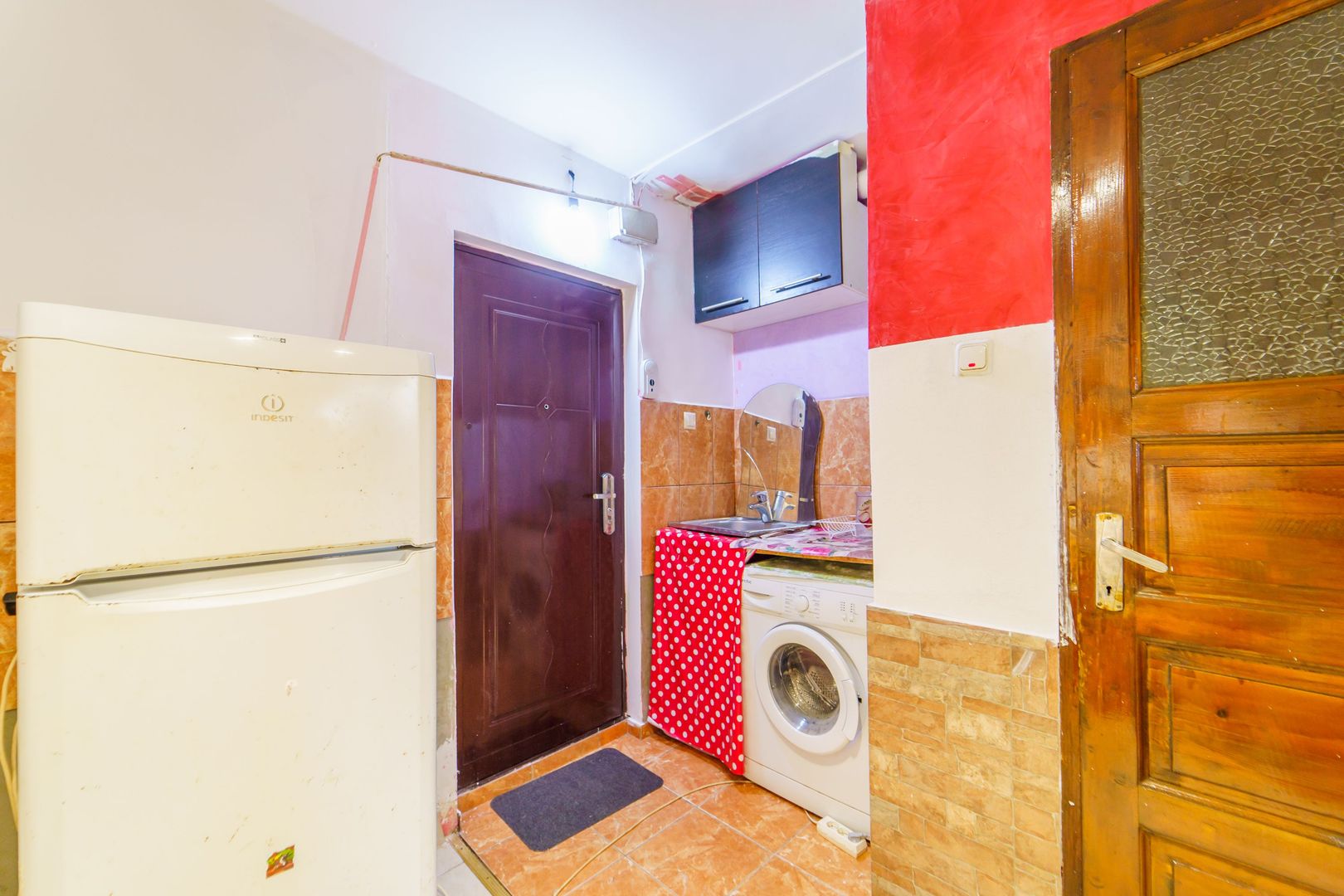 Garsonieră de închiriat în bloc reabilitat!! - Poză 7