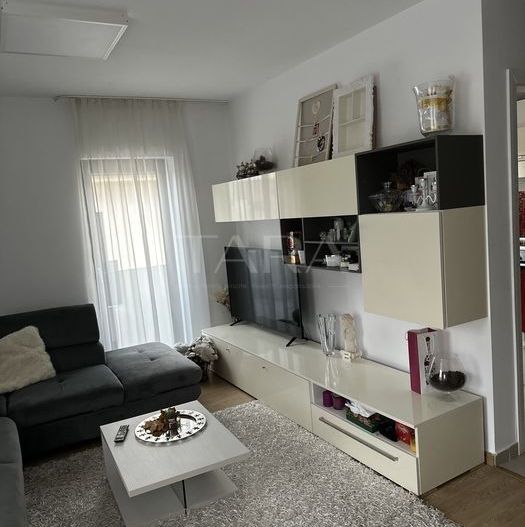 Apartament cu 2 camere de vânzare în zona Borhanci - Poză 1