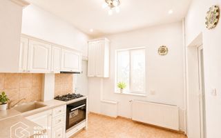 Apartament la casa cu 3 camere, zona Centrala - Poză 10