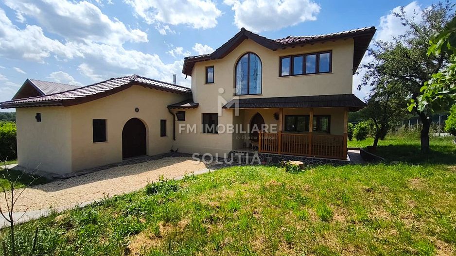 Casă ecologică hempcrete | 11 ari teren | Tăuții de Sus - Poză 1