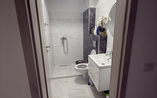 Apartamentu cu 2 camere , etaj 6/7, incalzire in pardoseala . - Poză 2
