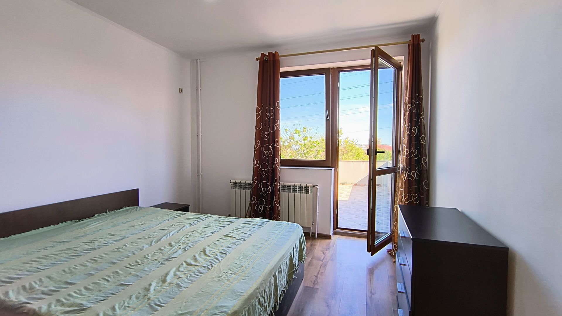 Năvodari | Casă spațioasă cu teren mare - Poză 12