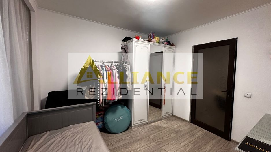 Apartament 3 camere | Aparatorii Patriei | Renovat complet | - Poză 7