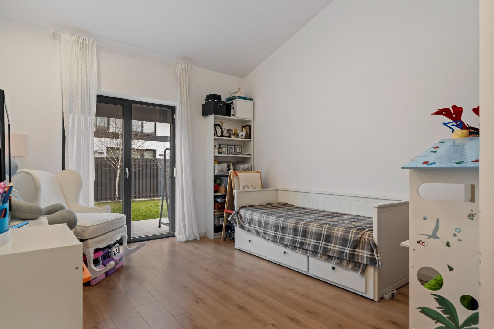 Vila pe parter cu 5 camere  | 655 mp teren | dotata cu panouri solare - Poză 22