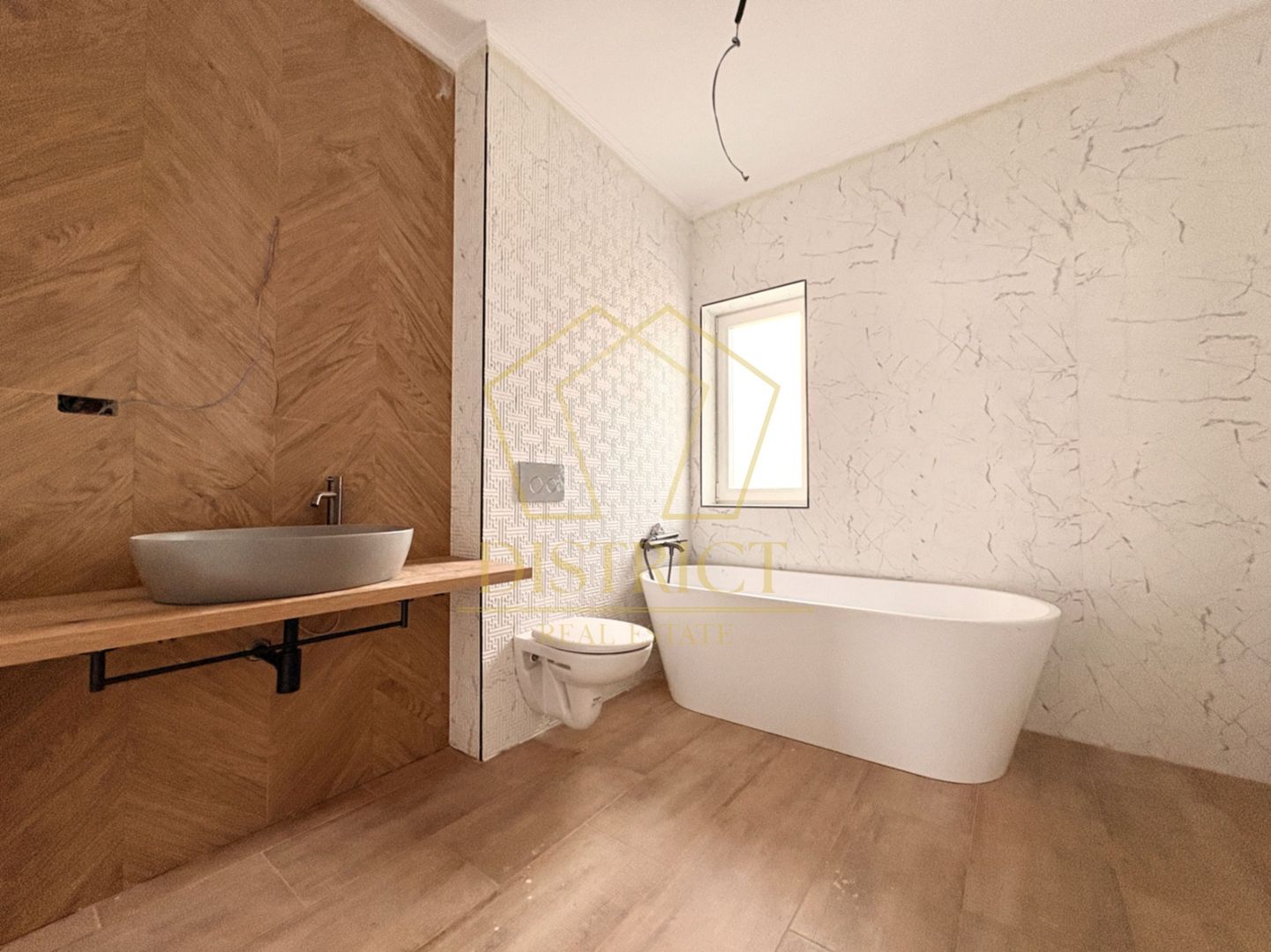 Duplex cu 4 camere, despărțit prin camera tehnica | Mosnita Veche - Poză 12