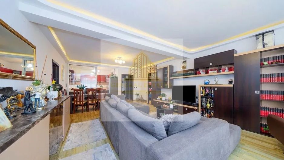 Apartament premium, 3 Camere 100 mp, 2 parcari inclse in pret - Poză 1