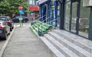 Spatiu de Inchiriat Central Husi - Poză 2