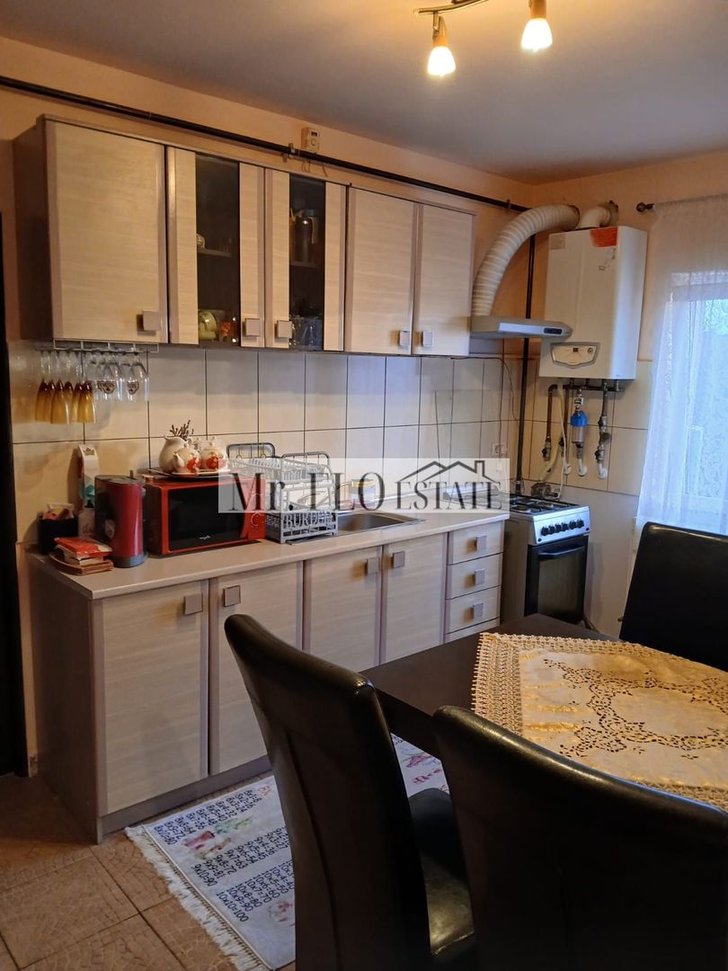 Apartament 2 camere cu 2 balcoane și pod – zona Torontalului - Poză 5