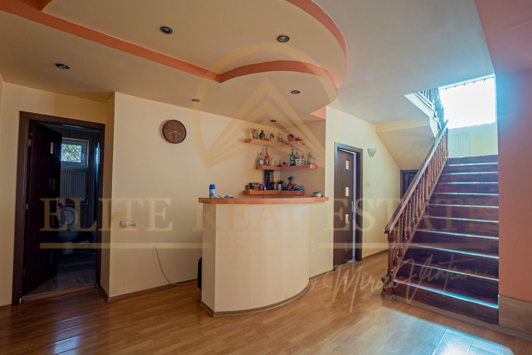 AGIGEA - Casa D+P+1E+M pe un teren de 631 mp cu deschidere la 2 străzi. - Poză 7