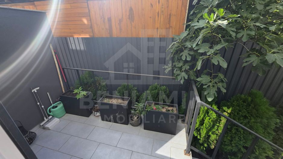 Apartament Superb 3 Camere- Ultracentral- Curte Privată 27mp-Parcare - Poză 12