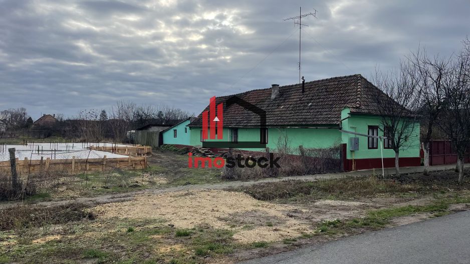 Casă și teren 2177 mp Ortisoara -28ml front-comision 0 - Poză 1