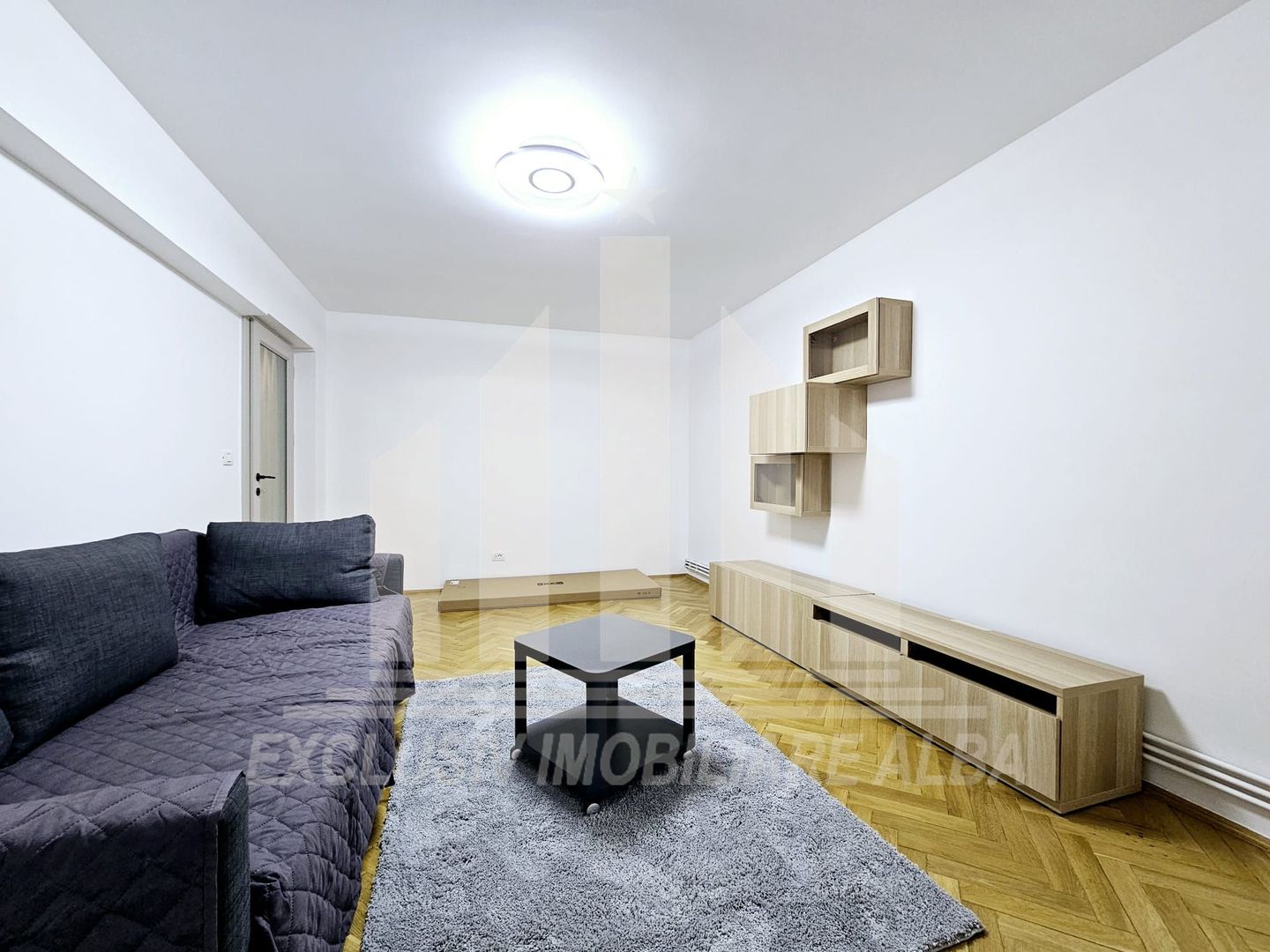 Apartament cu 3 camere decomandate, Cetate - Poză 3