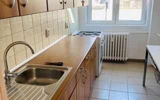 Apartament spațios cu 4 camere, vedere spectaculoasă către Palatul Parlamentului - Poză 21