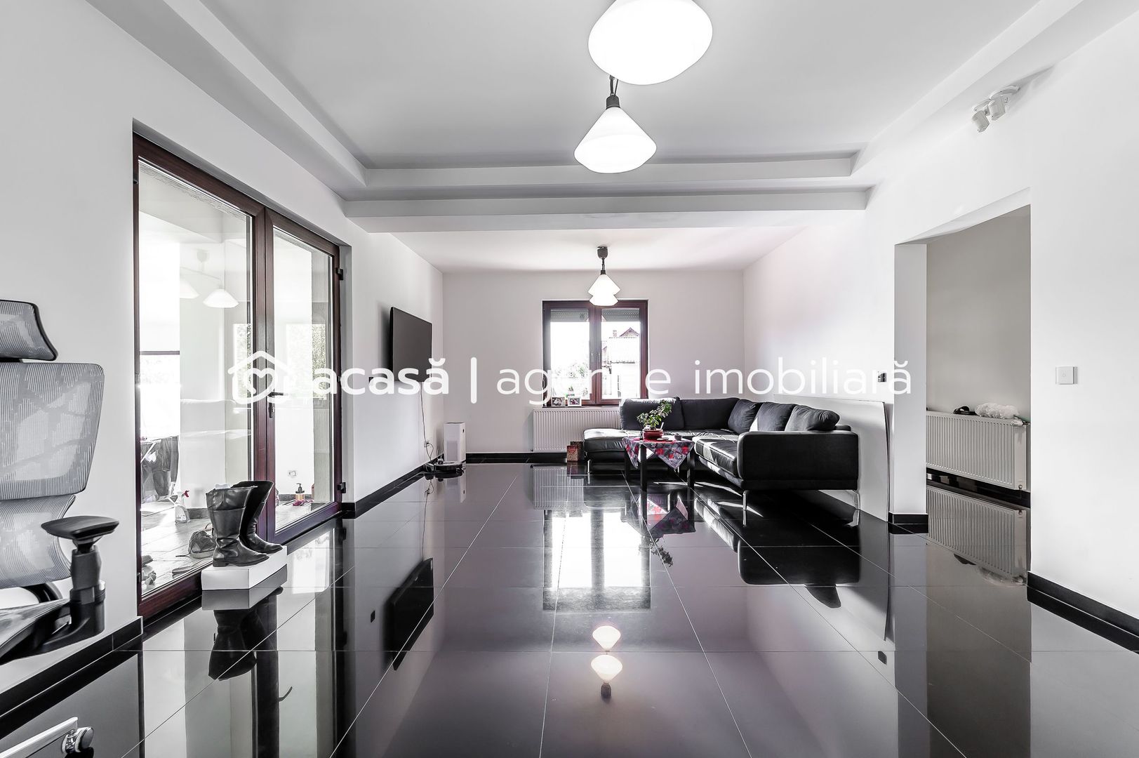 Vilă nouă independentă energetic și 1117 mp teren - Poză 5