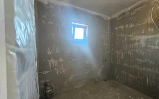 Casa noua 4 dormitoare, spatiu bun pentru familie - Poză 27
