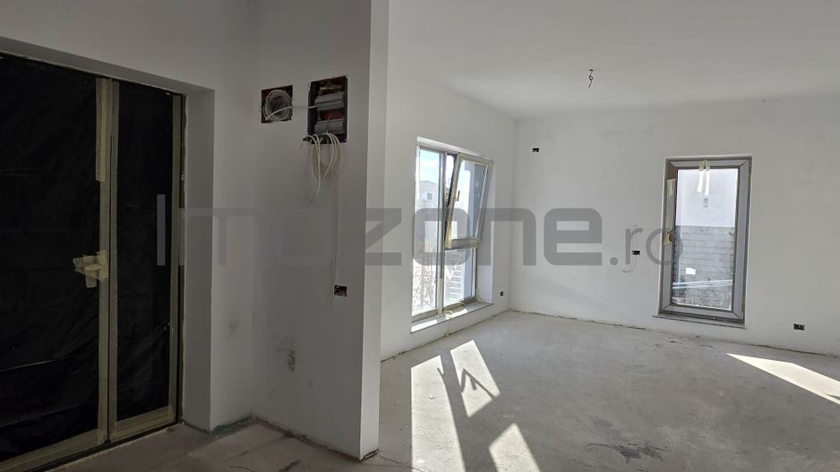 VILA OTOPENI - ZONA FERME| 4 CAMERE | 2 PARCARI | FINISATA LA ALB | COMISION 0%| - Poză 9