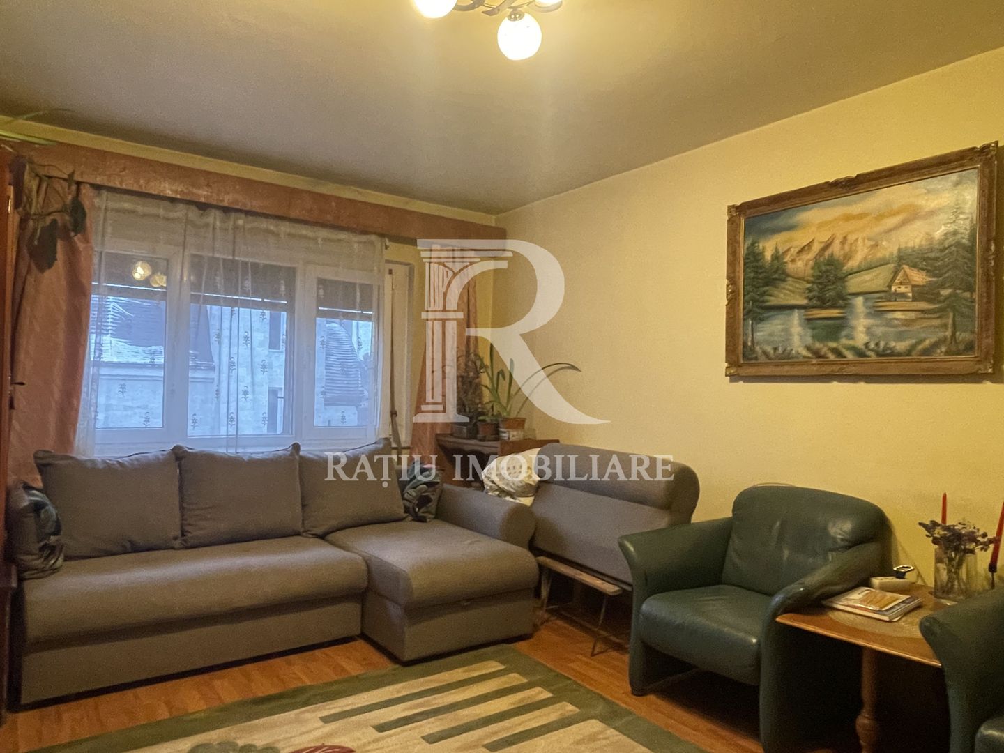 Apartament cu 3 camere  | Etaj intermediar | Calea Aradului | Oradea - Poză 2