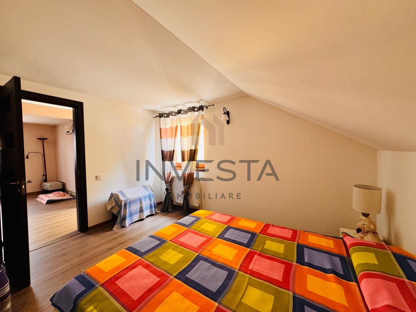 DE VANZARE CASA INDIVIDUALA 300 MP | 700 MP CURTE - Poză 19