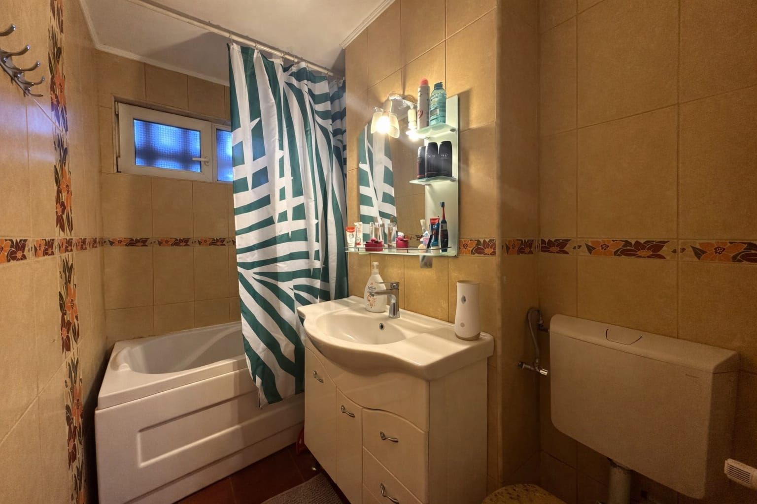 CALEA MARTIRILOR, 2 CAMERE , APARTAMENT - Poză 8