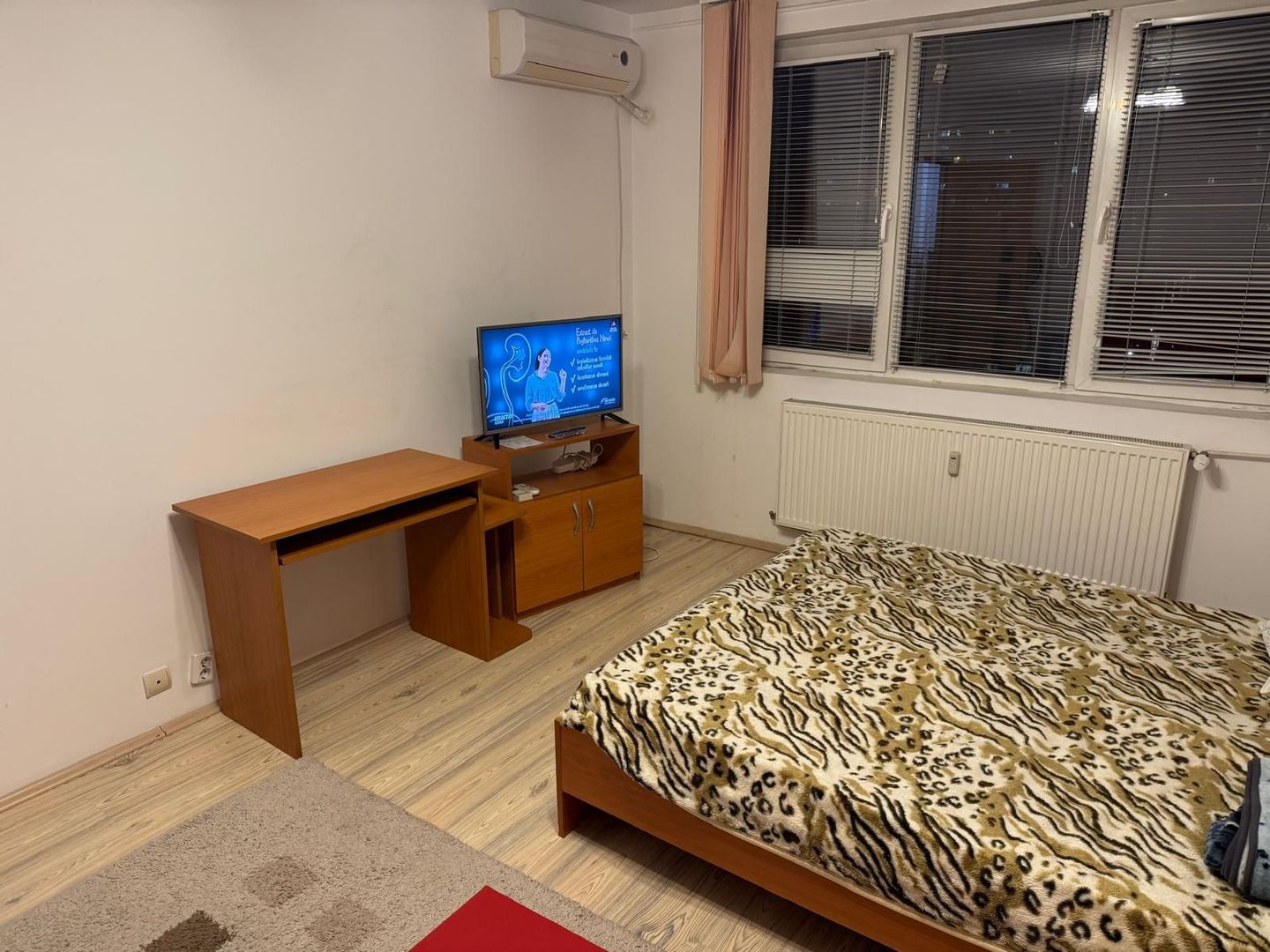 Apartament 2 camere decomandat, etaj 4, renovat, metrou 1 Decembrie 1918 - Poză 2