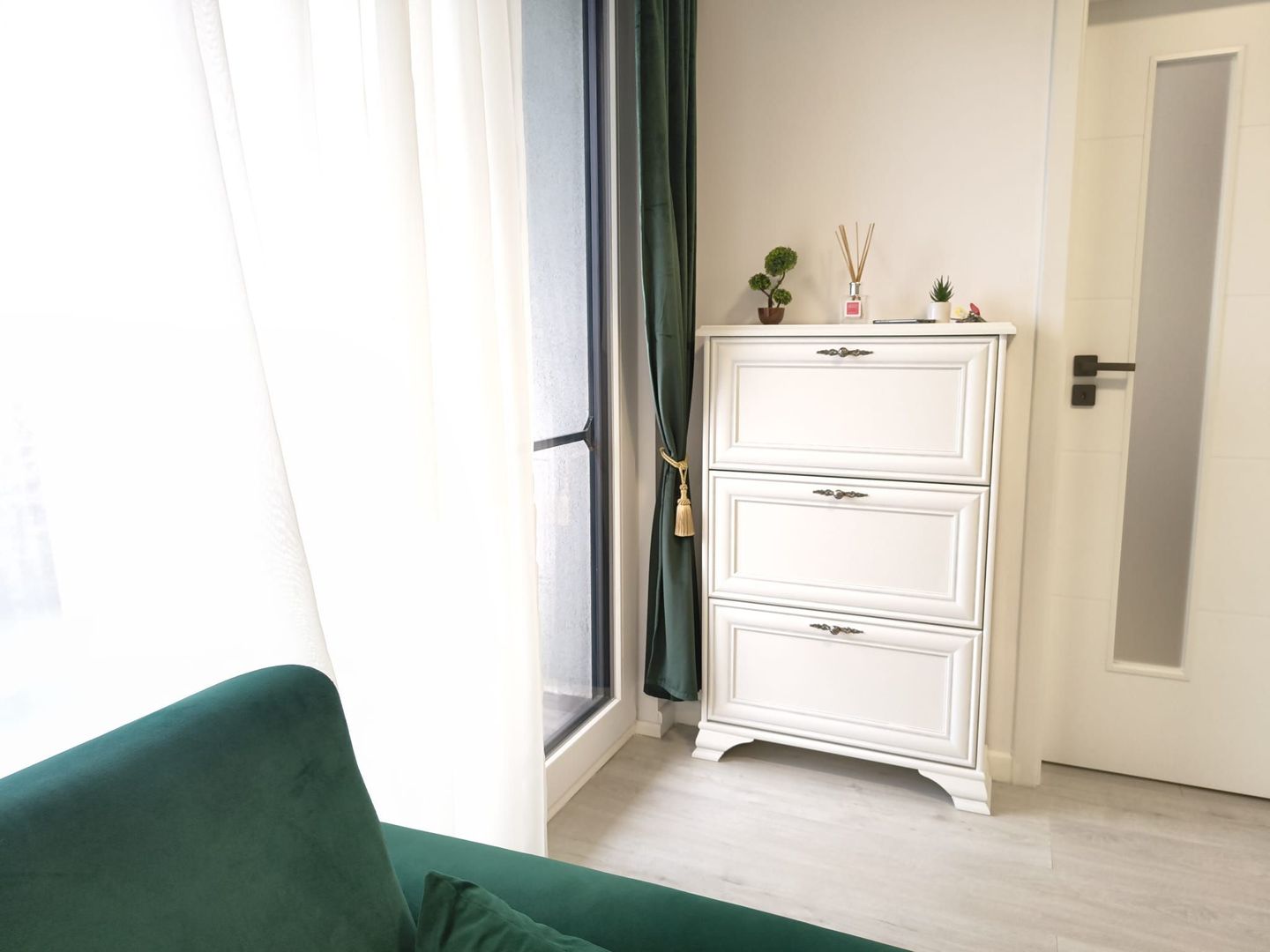 Chirie, 2 camere, West Residence. 430 E/lună (neg). Comision 0 - Poză 7