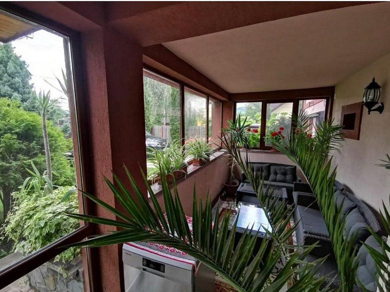 Casa / Vila cu 9 camere Breaza - Poză 3